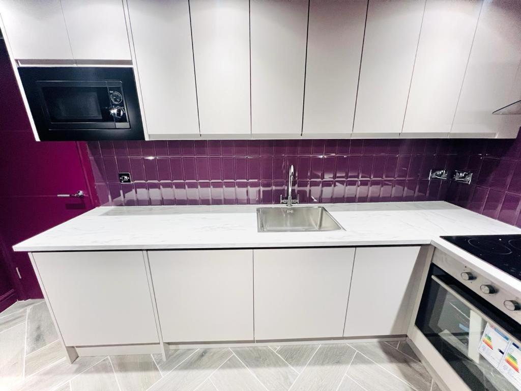 Crescent House Location Ensuites Great Value *