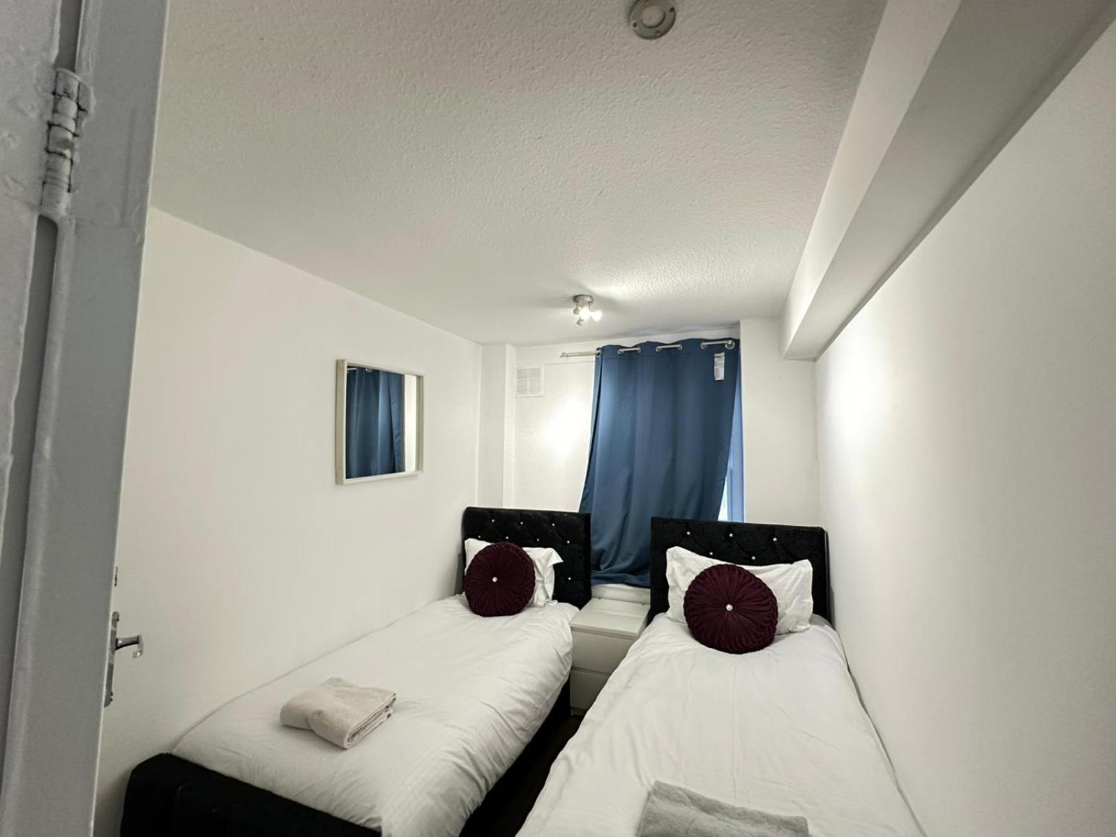 Apartment Two Bedroom Near Hyde Park London
