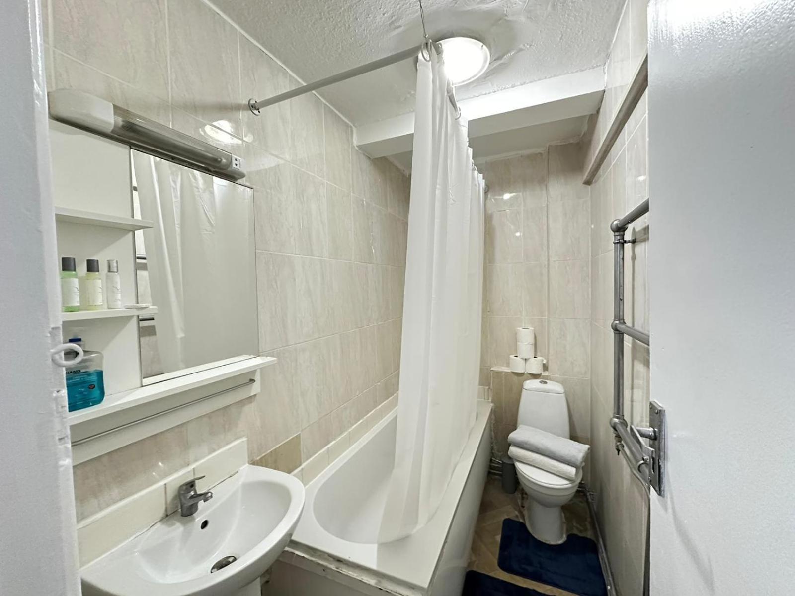 Two Bedroom Near Hyde Park London