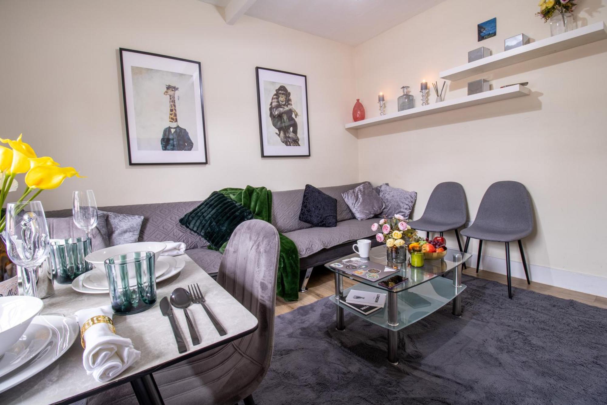 Cosy 2-bedroom In Mayfair 8cb - 4th Floor No Elevator Apartment