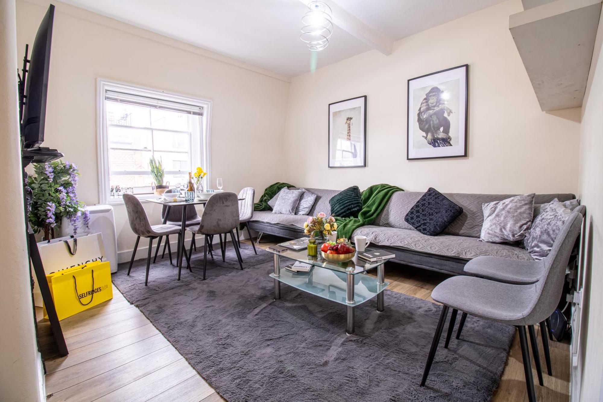 Cosy 2-bedroom In Mayfair 8cb - 4th Floor No Elevator Apartment