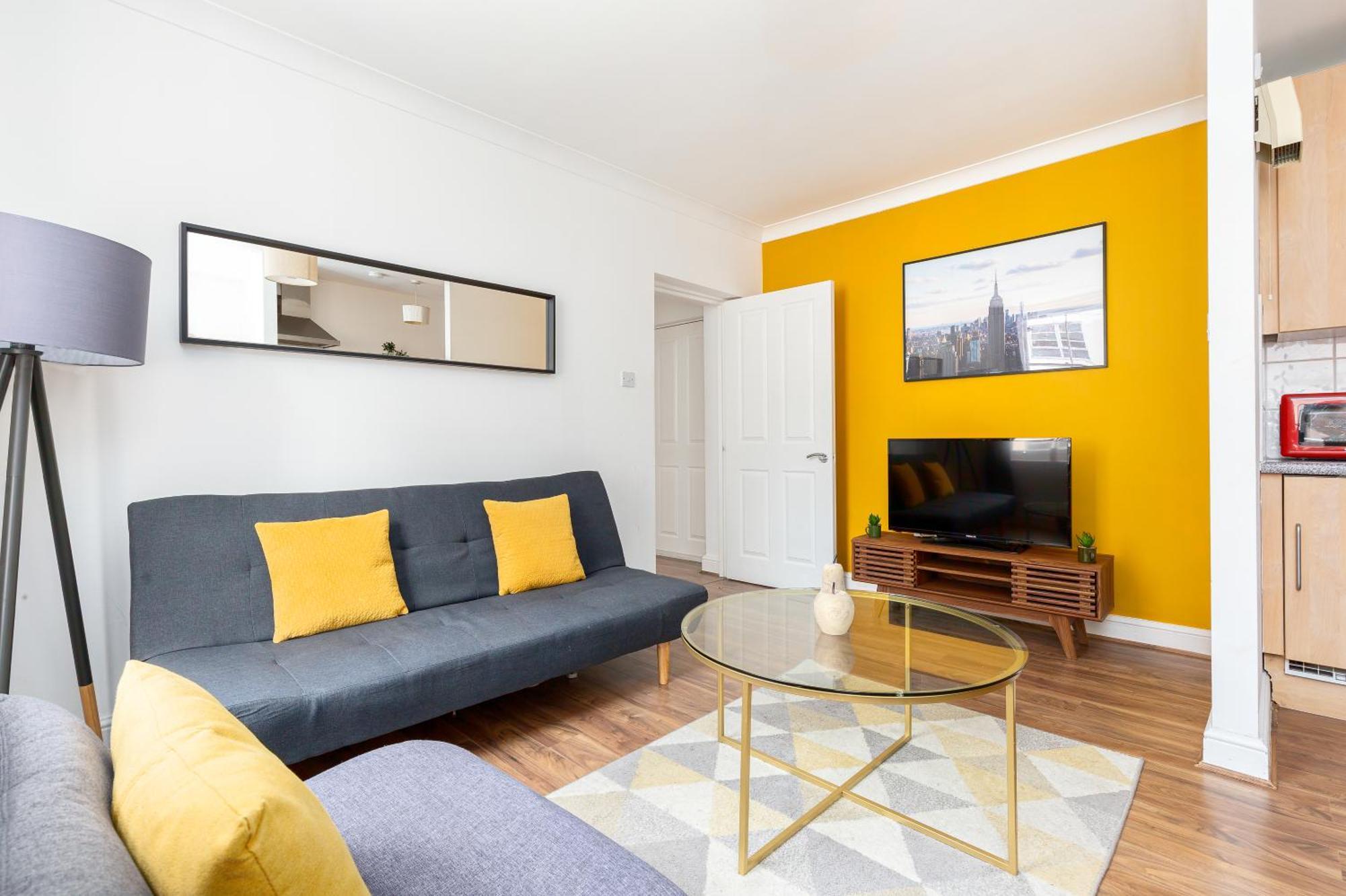 The Aldgate Flat *