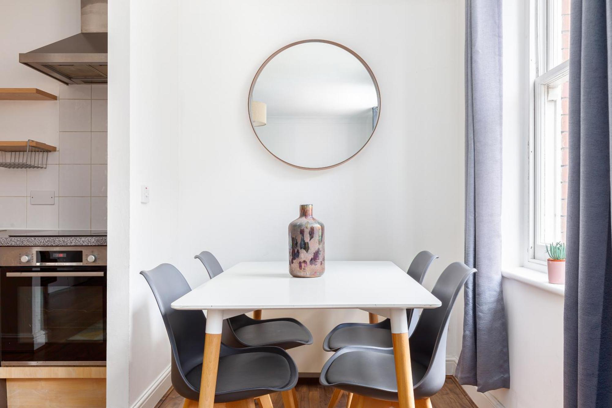 The Aldgate Flat * London