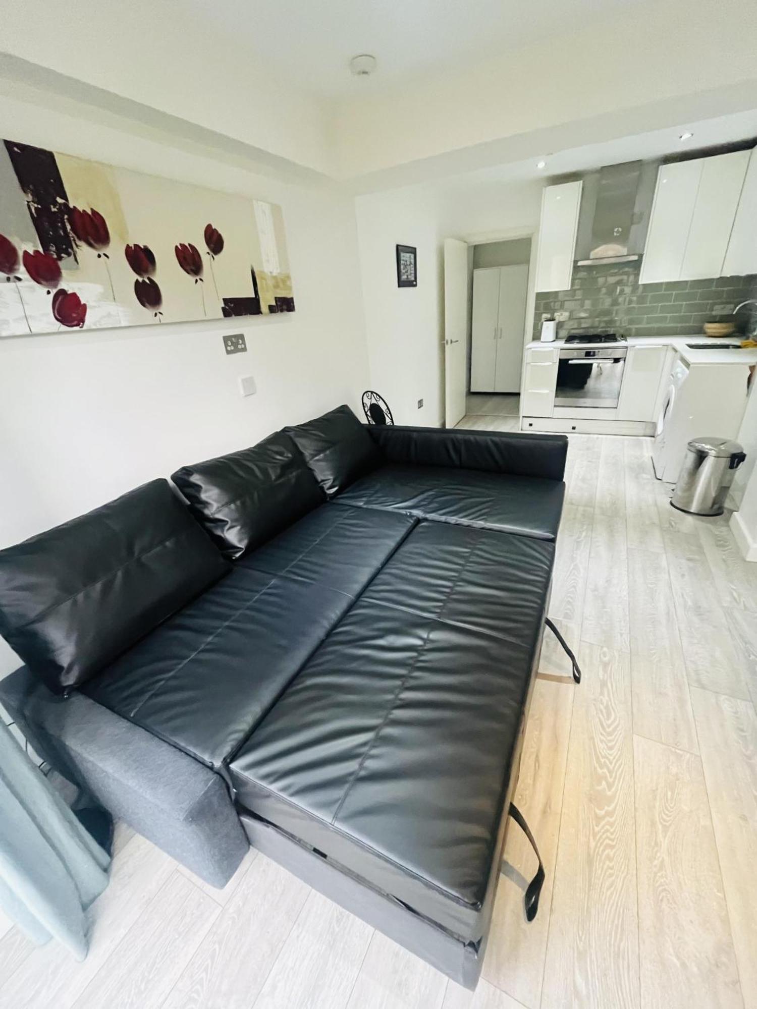 Immaculate 2-bed In * Londres