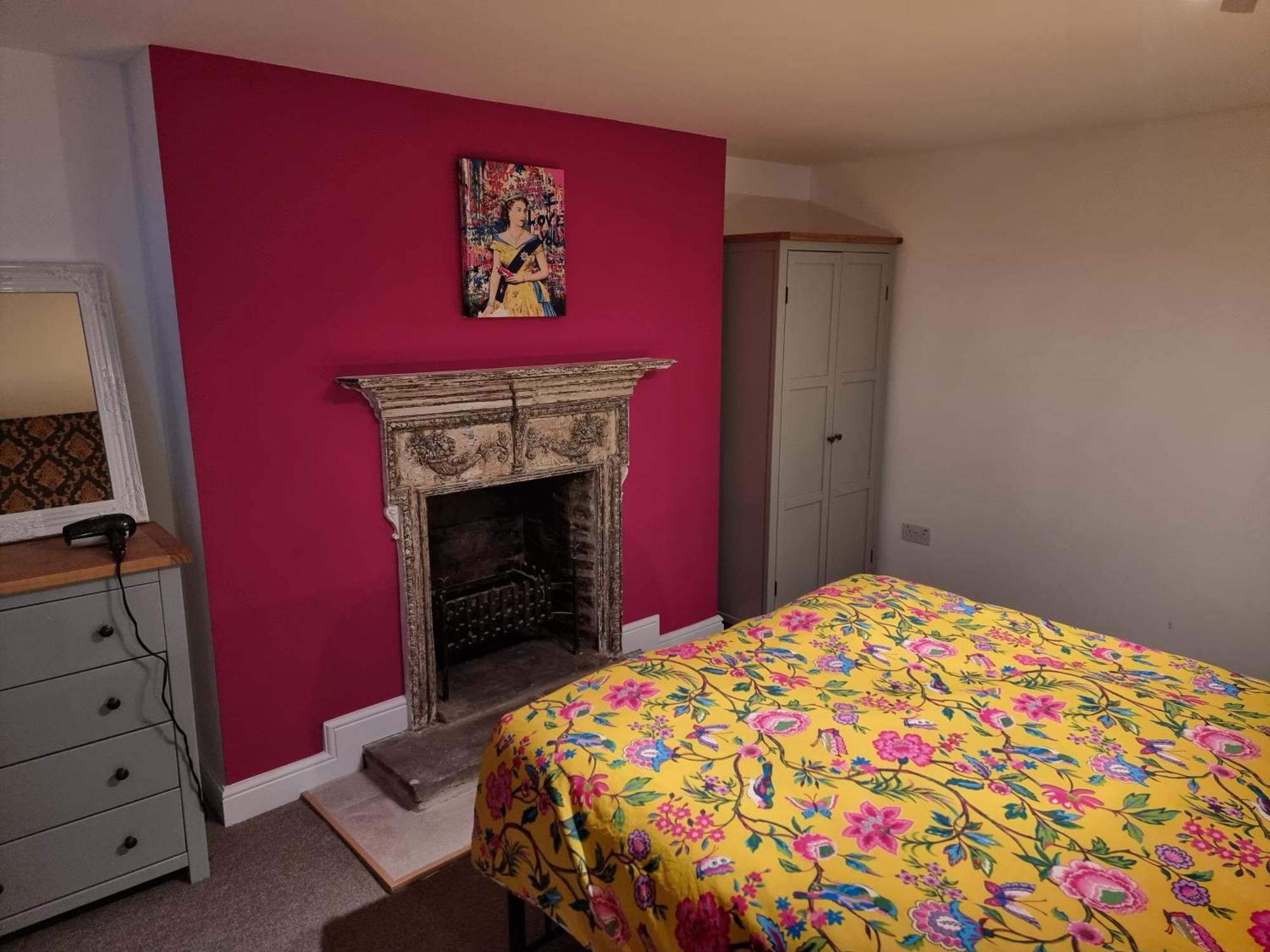 Apartamento Entire Ground Floor Flat, Free Off-street Parking And Large Garden *