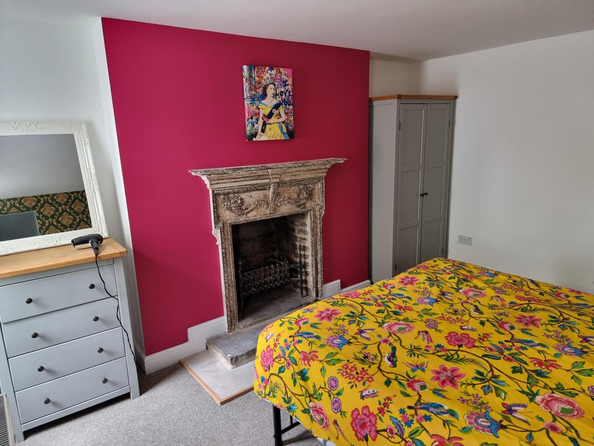 Apartamento Entire Ground Floor Flat, Free Off-street Parking And Large Garden