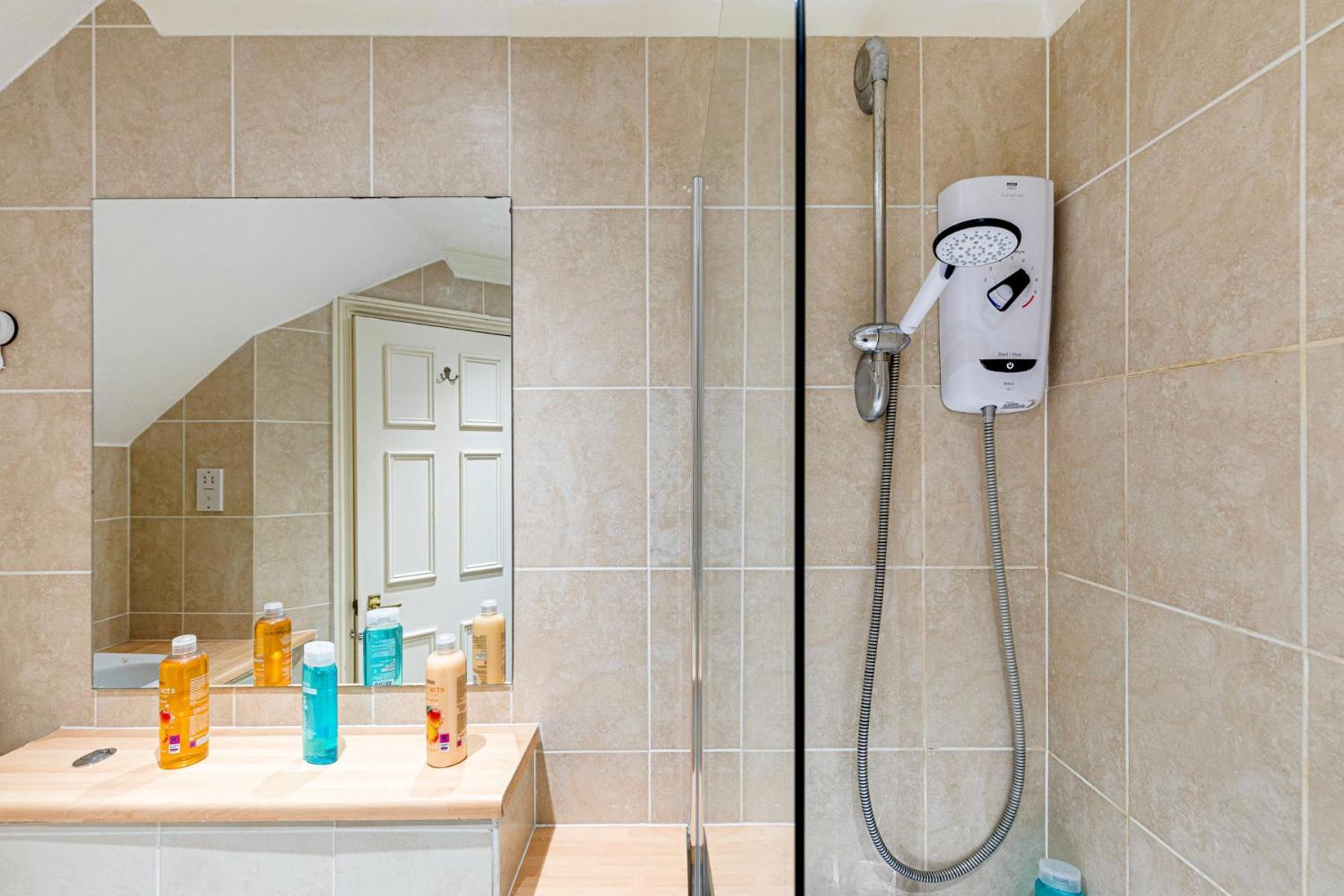 Apartamento Luxstay2 Earls Court - Sleeps Up To 8 *
