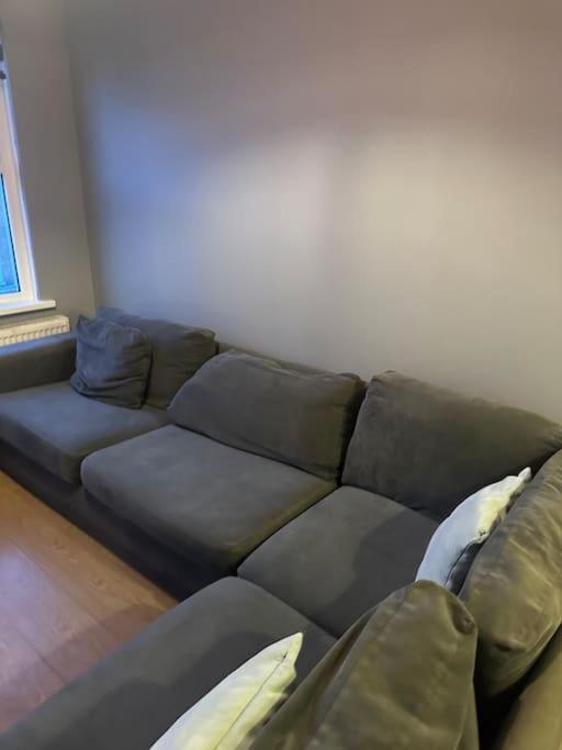 Lovely Woodford One Bedroom London