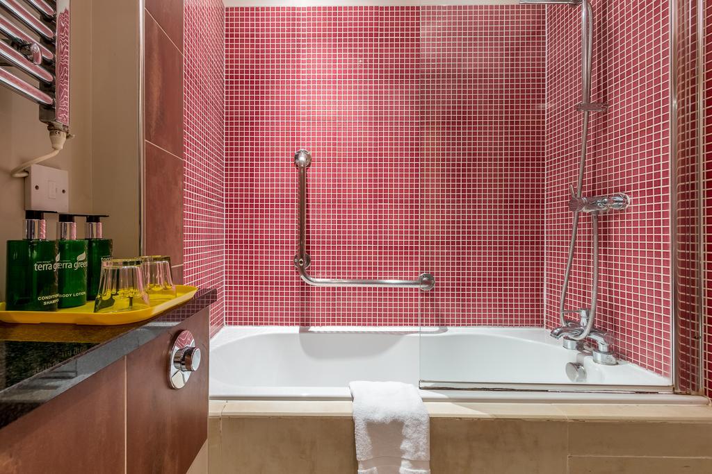 La Reserve Hotel