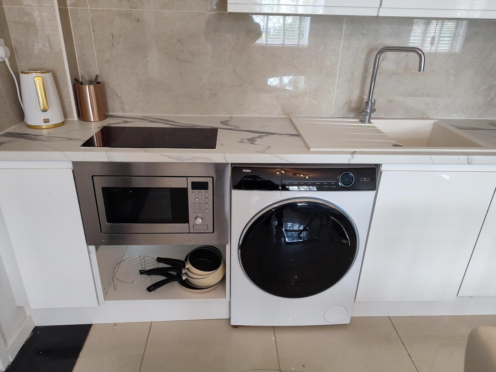 Bright And Spacious Studio Flat Londres