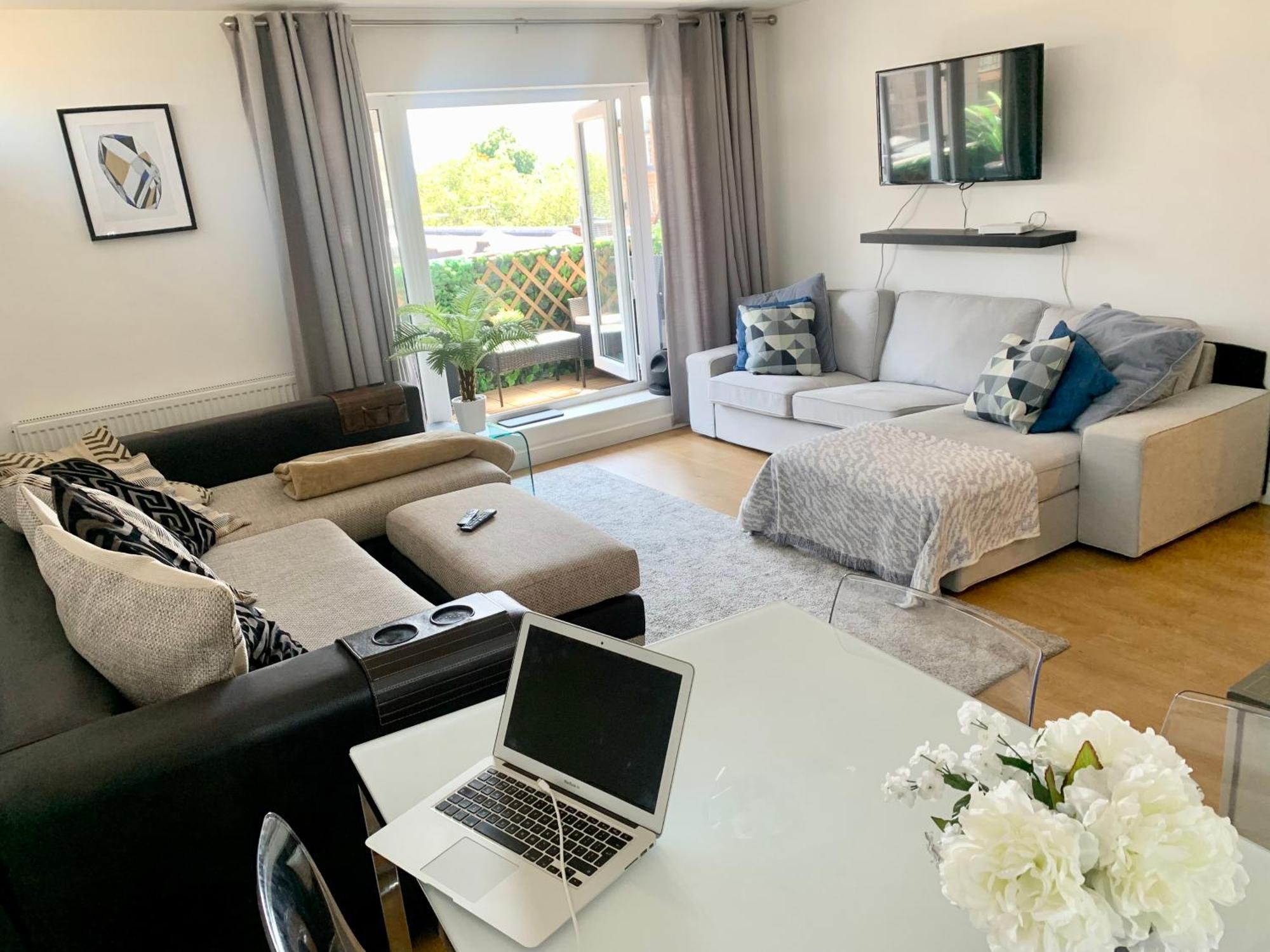 New- Prime Location-spacious Cozy Next To Hyde Park