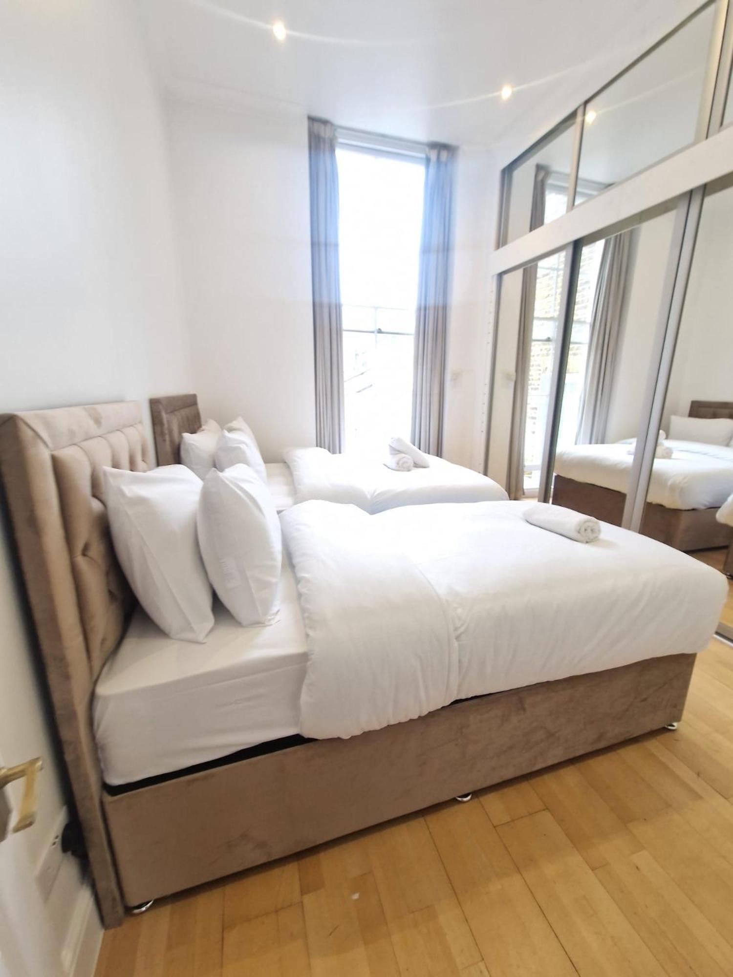 Clarges Apartment