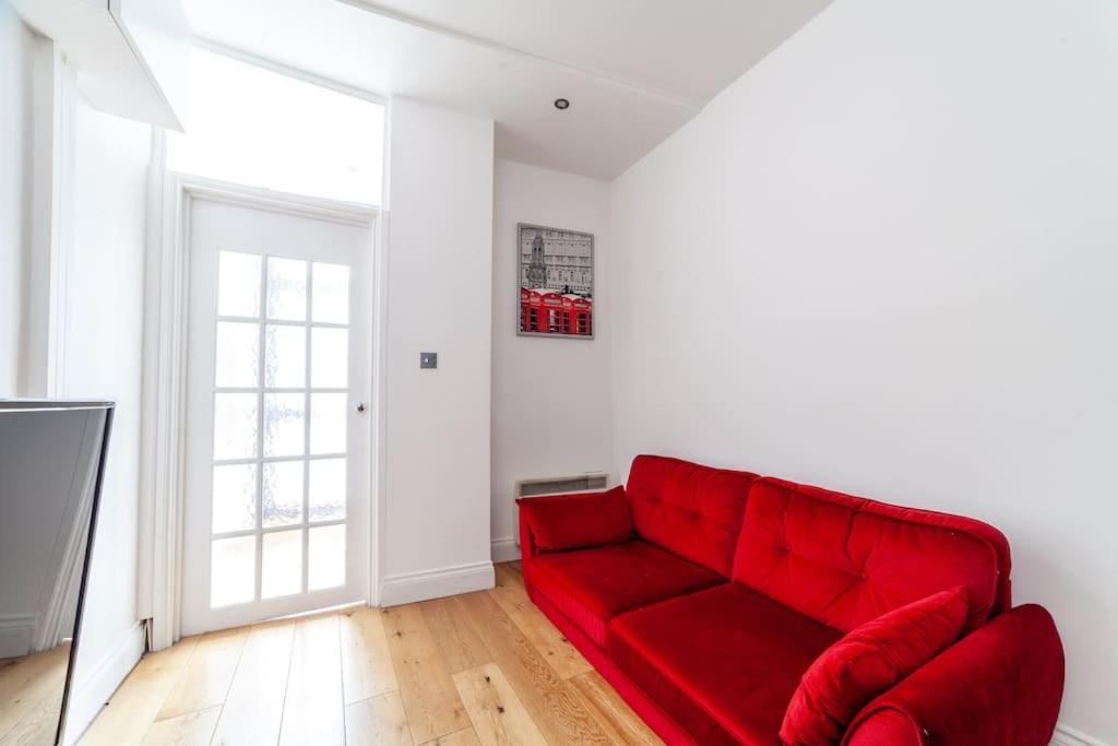 Spacious Retreat 2-bed In Popular Camden Town