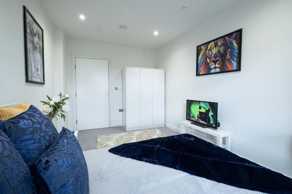 Apartment Luxury Penthouse In Canary Wharf - 3 Bedroom / 2 Bathroom *