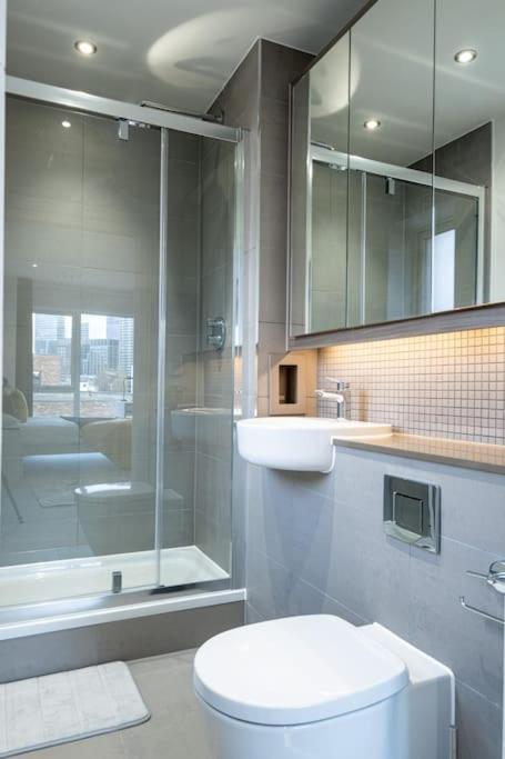 Apartment Luxury Penthouse In Canary Wharf - 3 Bedroom / 2 Bathroom