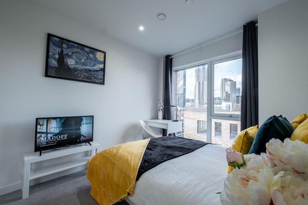 Luxury Penthouse In Canary Wharf - 3 Bedroom / 2 Bathroom London