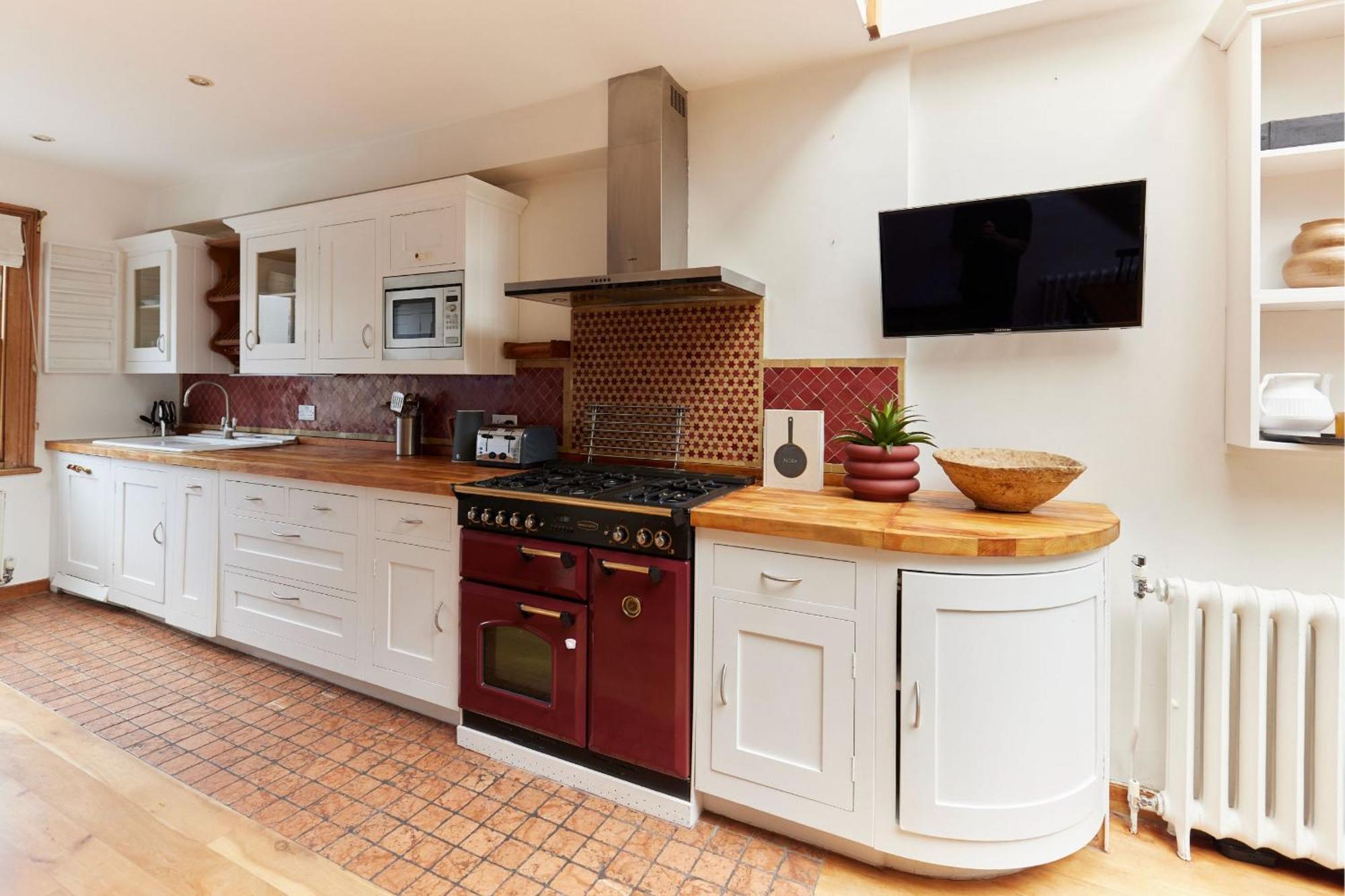 The Hampstead Wonder - Spacious 4bdr House With Balcony Londres