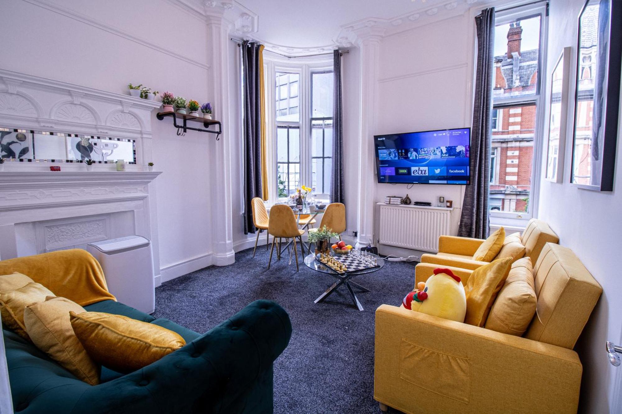 3 Bedroom On Oxford Street Gc4 Londres