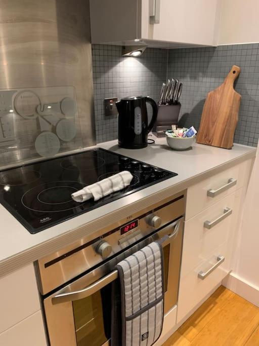 2 Bed Apt, Hoxton, Canal Views Apartamento