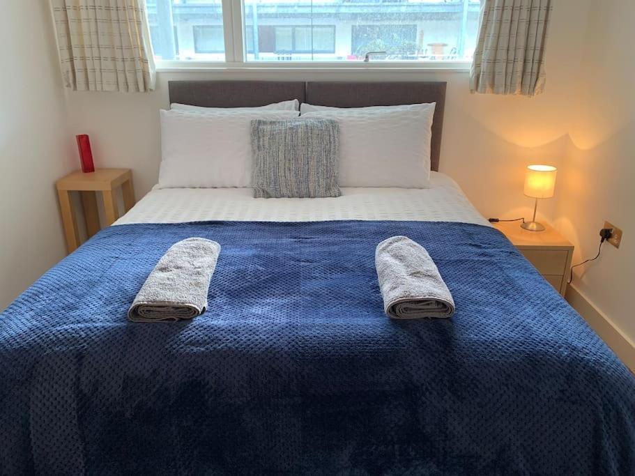 Apartamento 2 Bed Apt, Hoxton, Canal Views Londres
