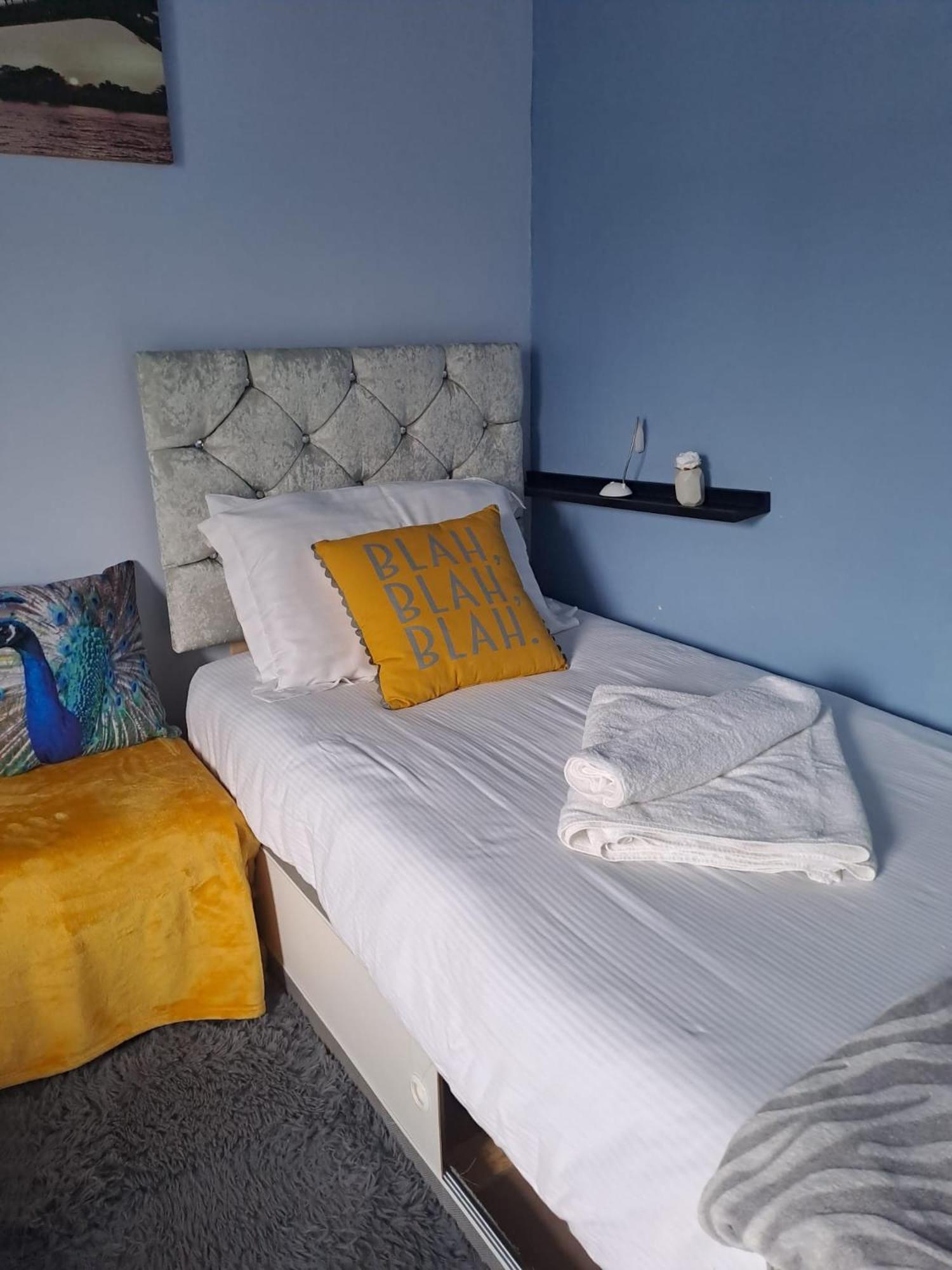 Apartment 3 Bedroom Brixton London