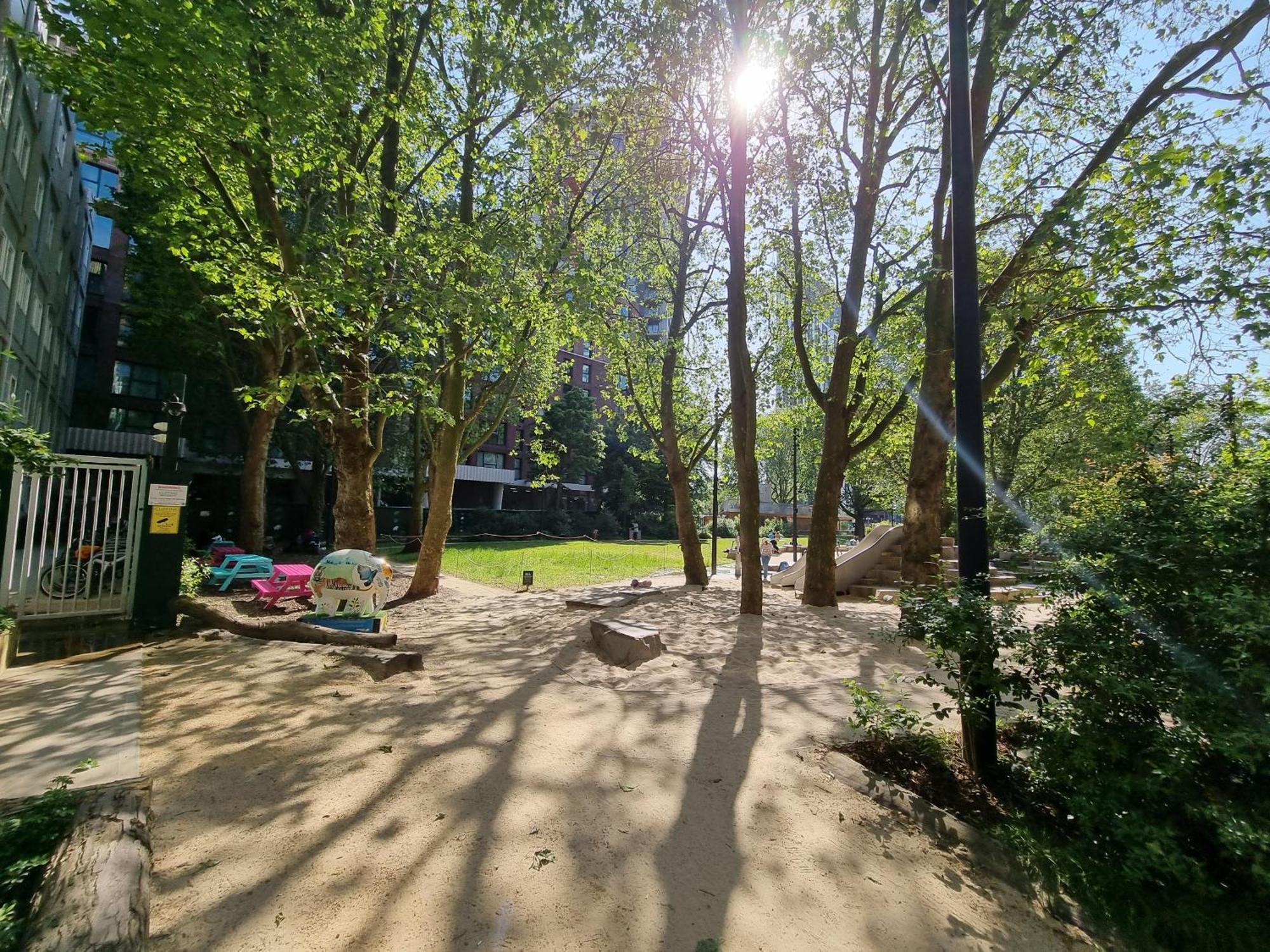 Zone 1 House With Secure Garden Apartamento