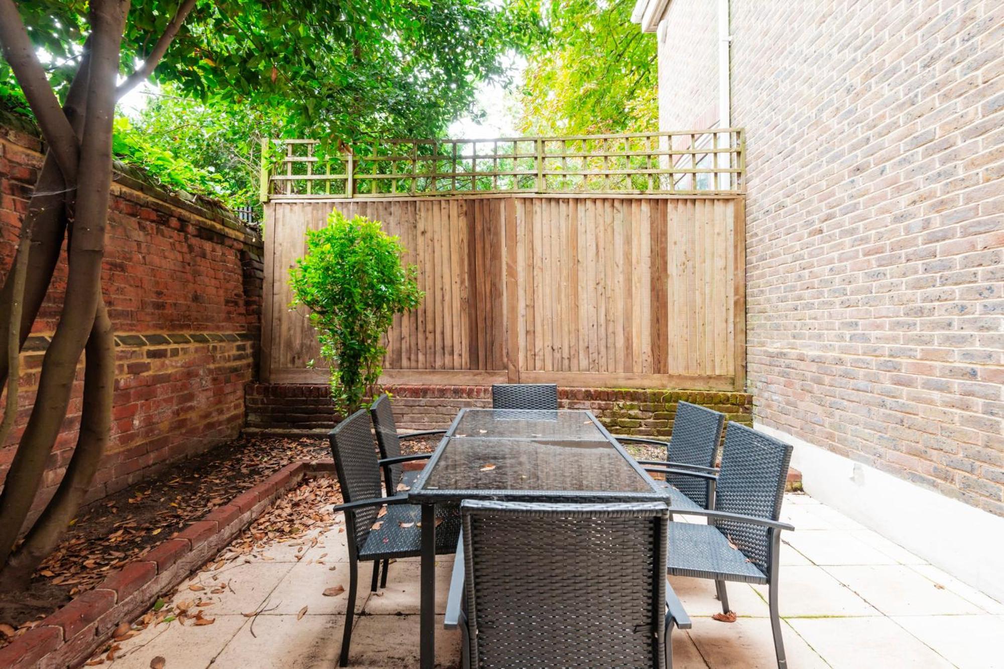 Hampstead Garden Flat-hosted By Sweetstay * Londres