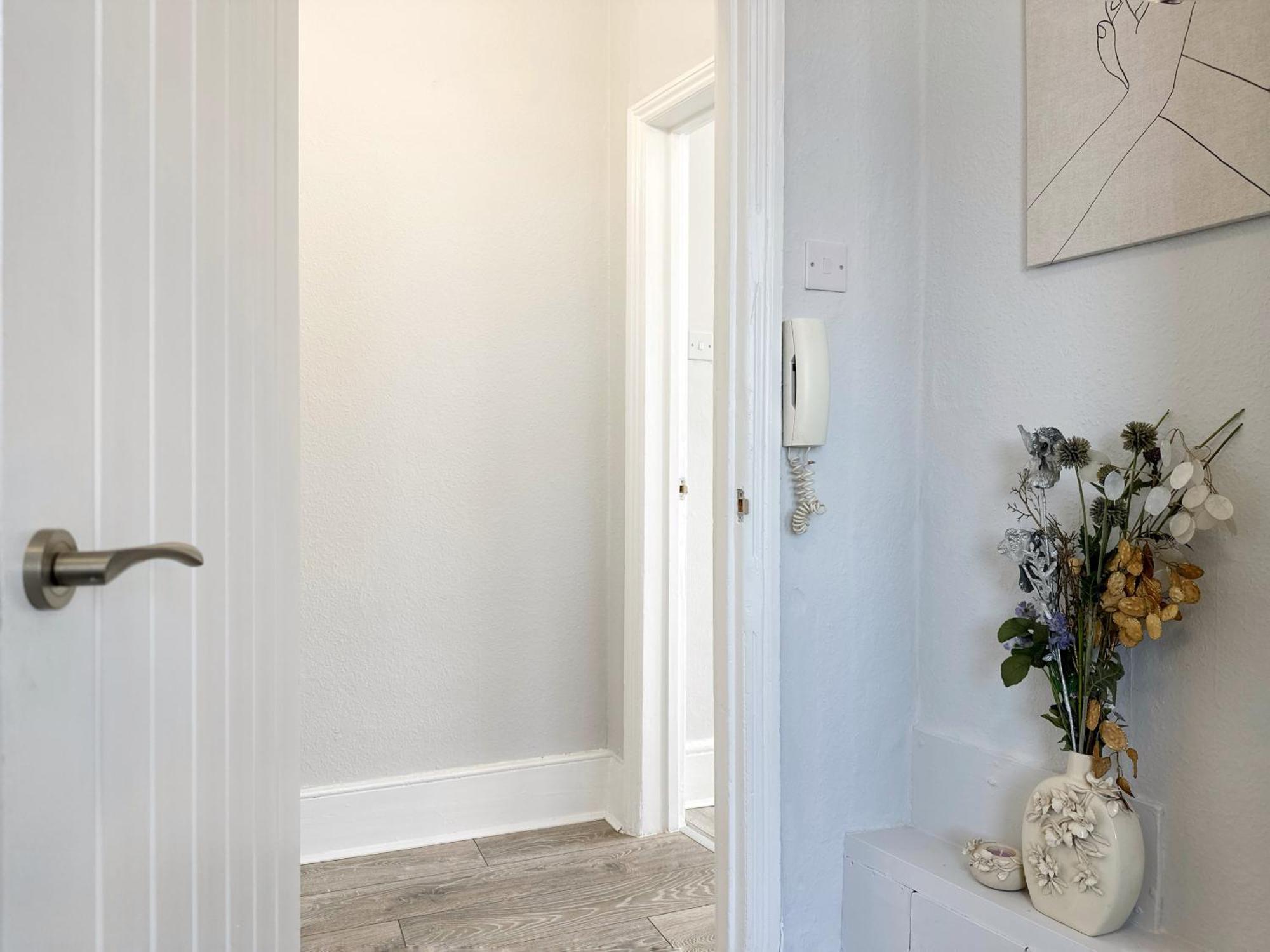Maya's Place In Finsbury Park Apartment