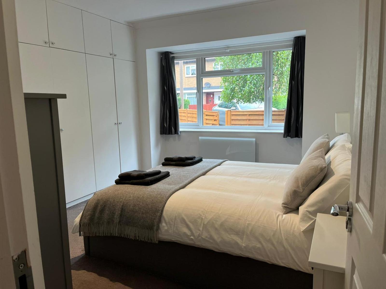 Spacious Self-contained Flat - 33as1 Apartamento