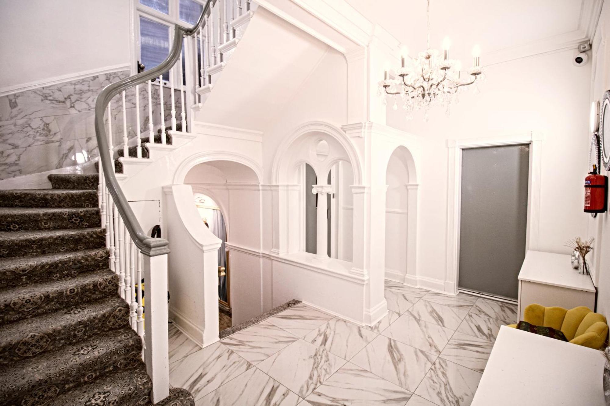 3 Bedroom On Oxford Street Gc4 Appartement