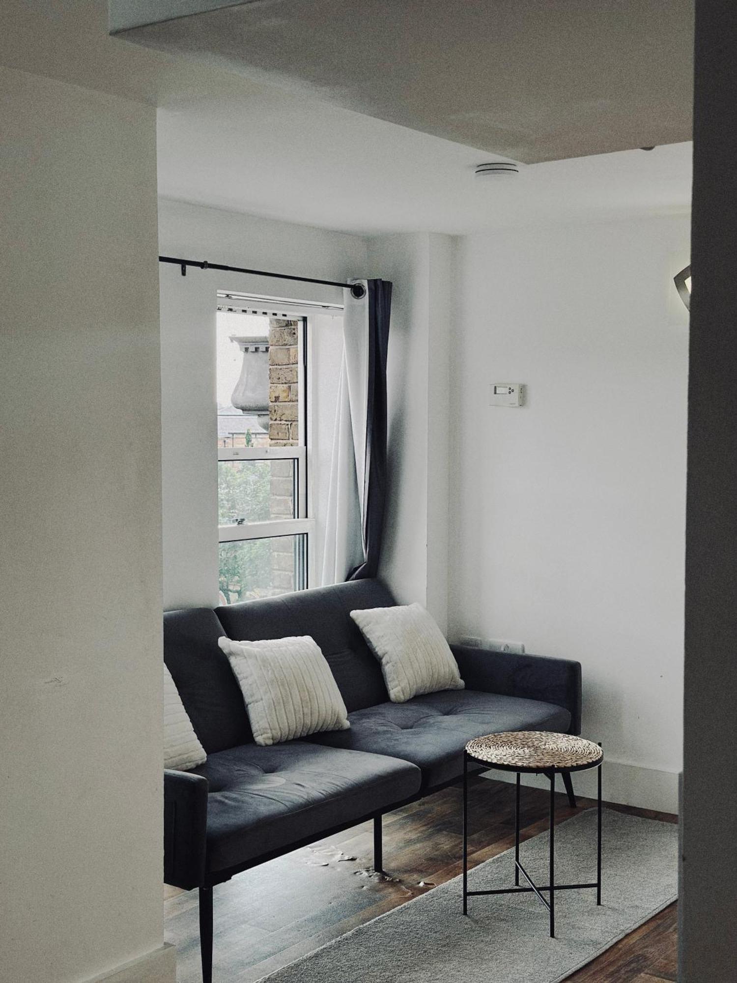 Apartamento 25 Percent Off Monthly 2bed Serviced Business & Family Guests Free Wifi & Netflix Sleeps 4! *
