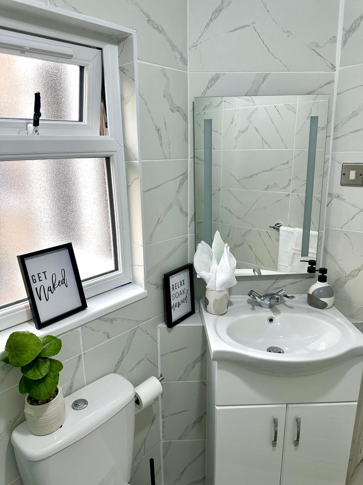 Luxe 4br Retreat Homestay London