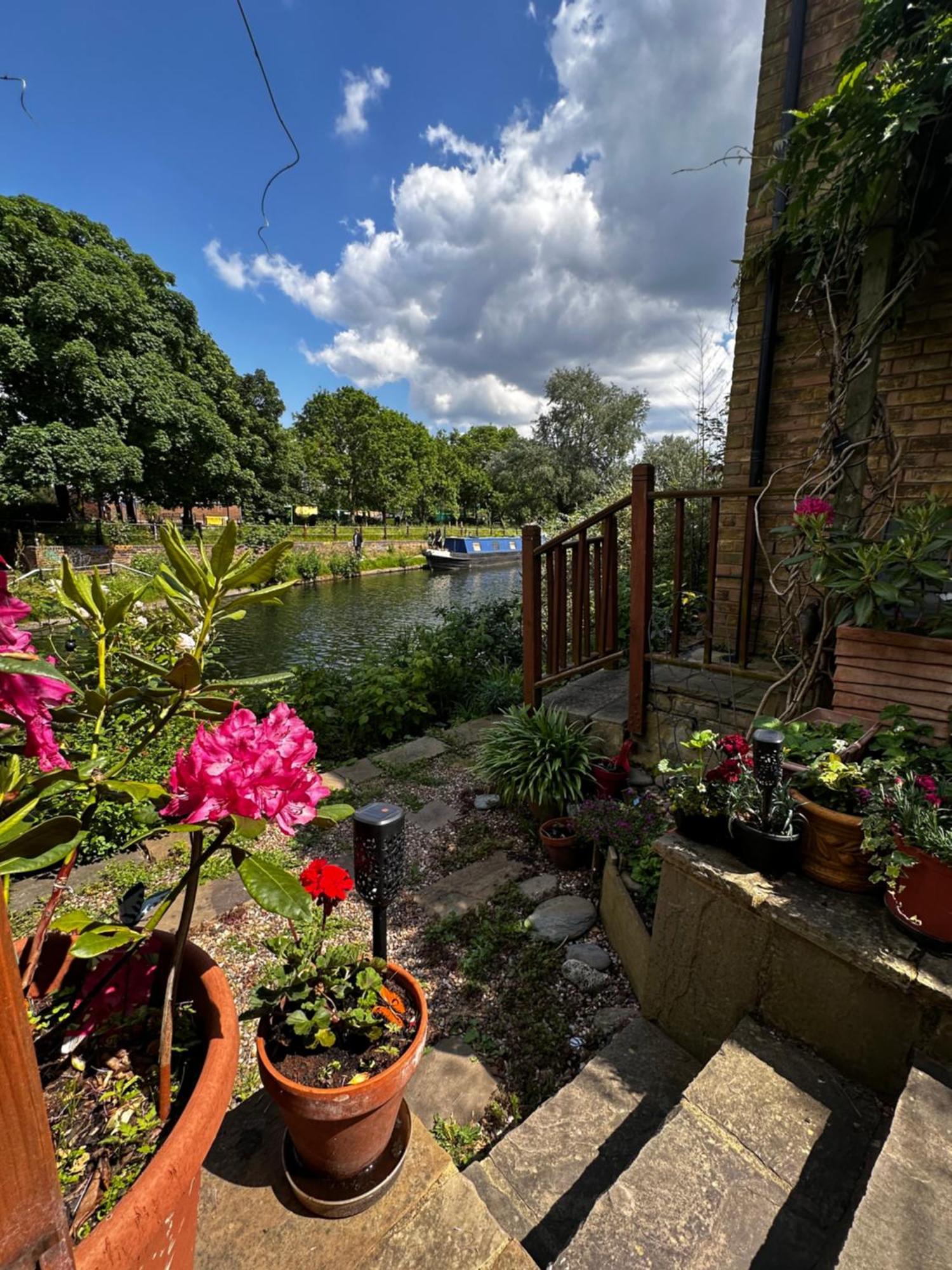 Amazing Location - Of London- 2 Bedroom Stunning Canal View House With Private Garden,parking & Balcony Apartamento