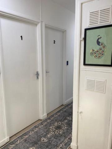 Private In Sidmouth Street, Kings Cross *
