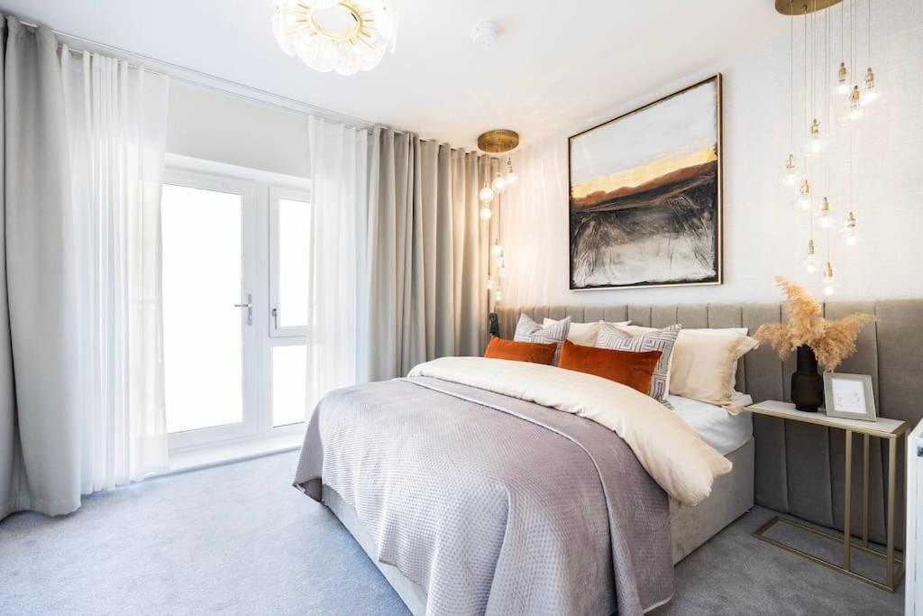 Free Parking/luxurious 3 Bd House/best Offer Apartamento