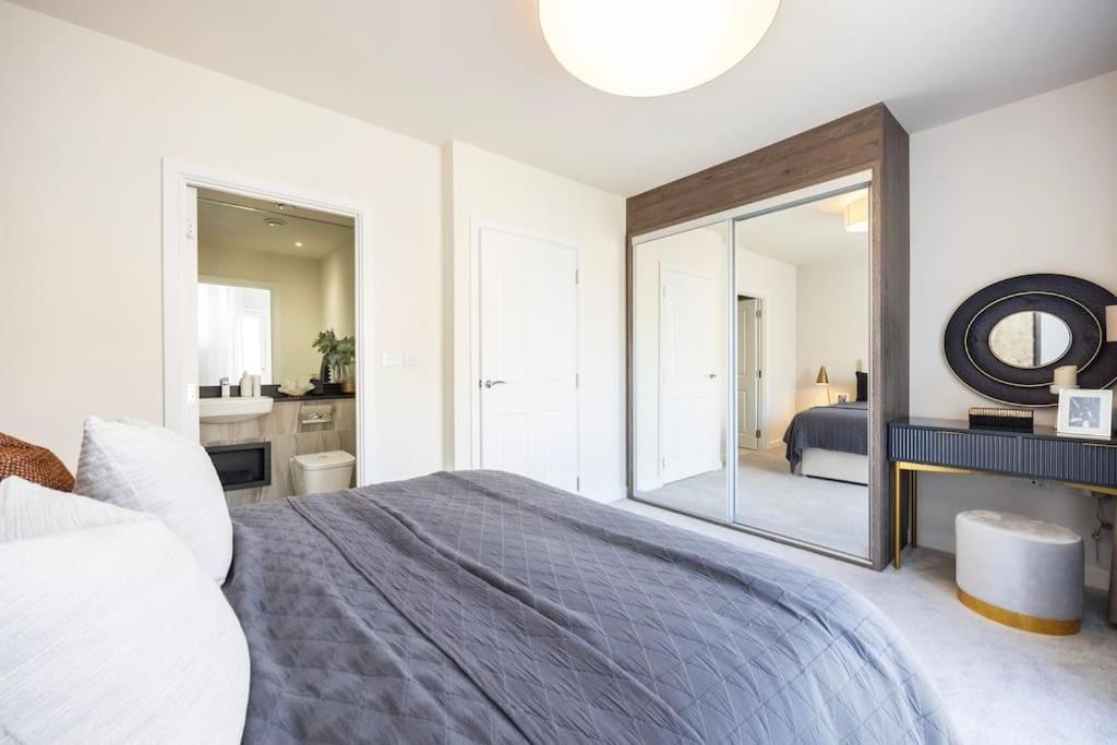 Free Parking/luxurious 3 Bd House/best Offer * Londres