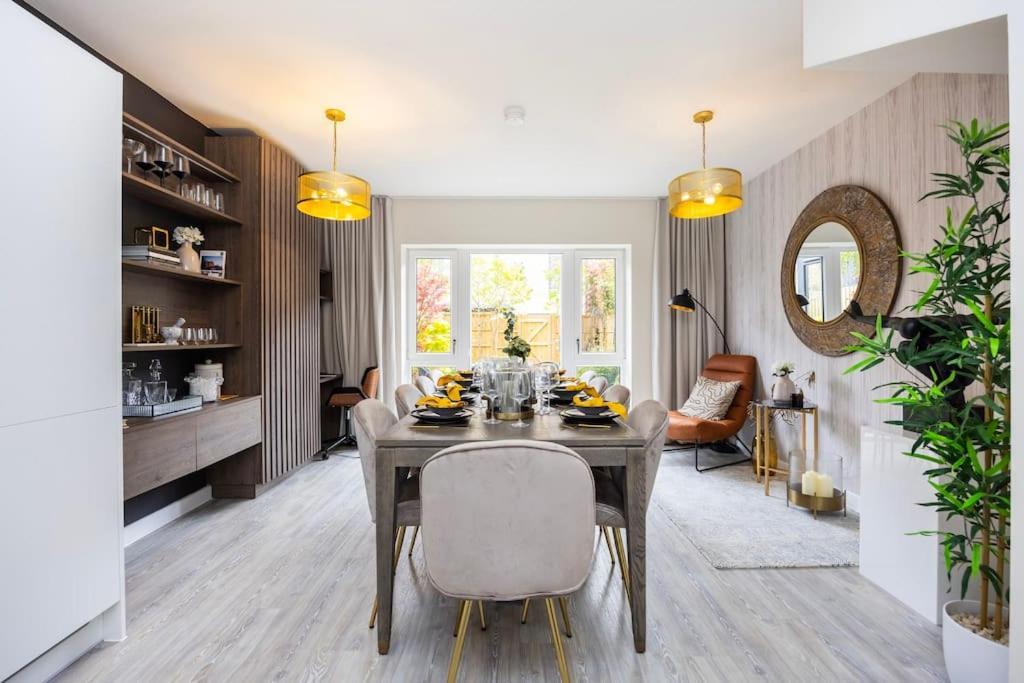 Free Parking/luxurious 3 Bd House/best Offer Apartamento *