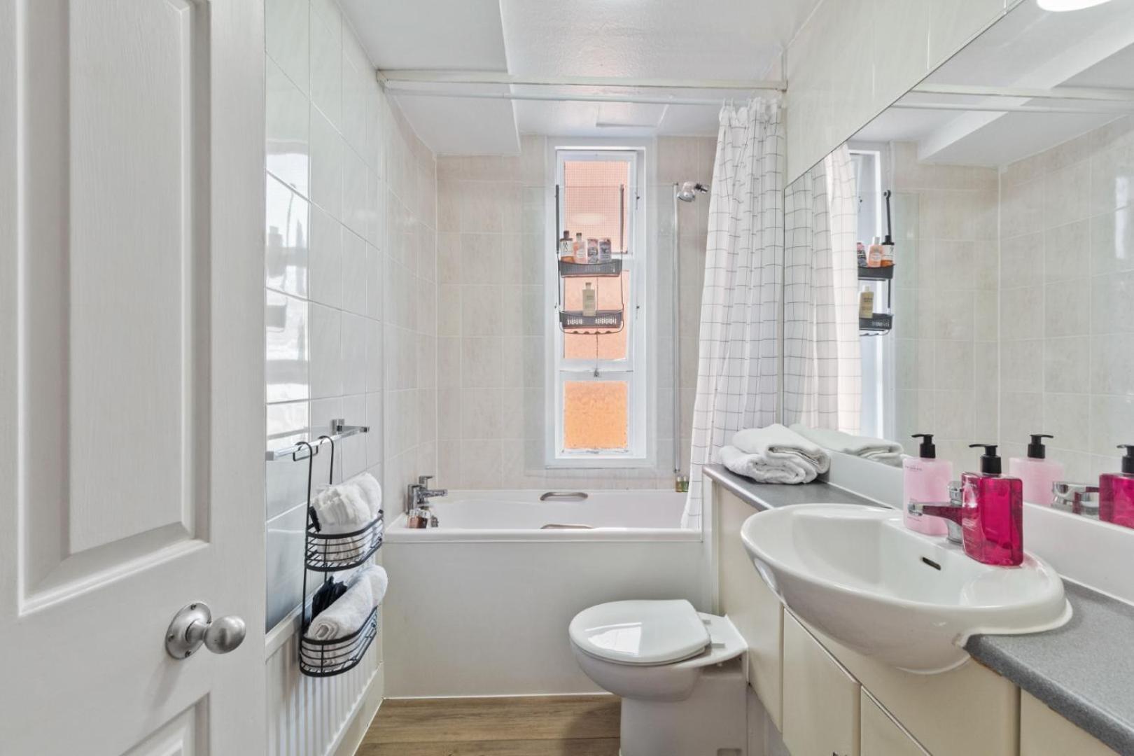 Luxury 2 Bed In The Heart Of Mayfair Your Stylish Retreat 4th Floor No Lift Apartamento