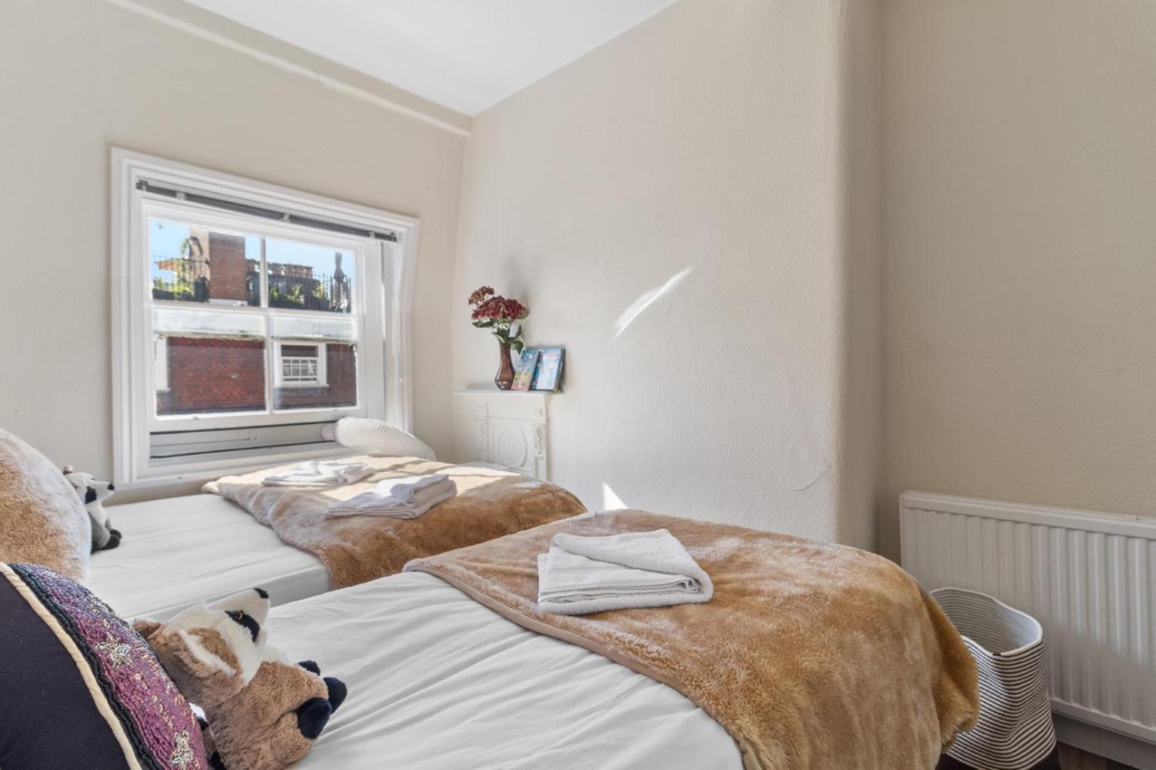 Luxury 2 Bed In The Heart Of Mayfair Your Stylish Retreat 4th Floor No Lift * Londres