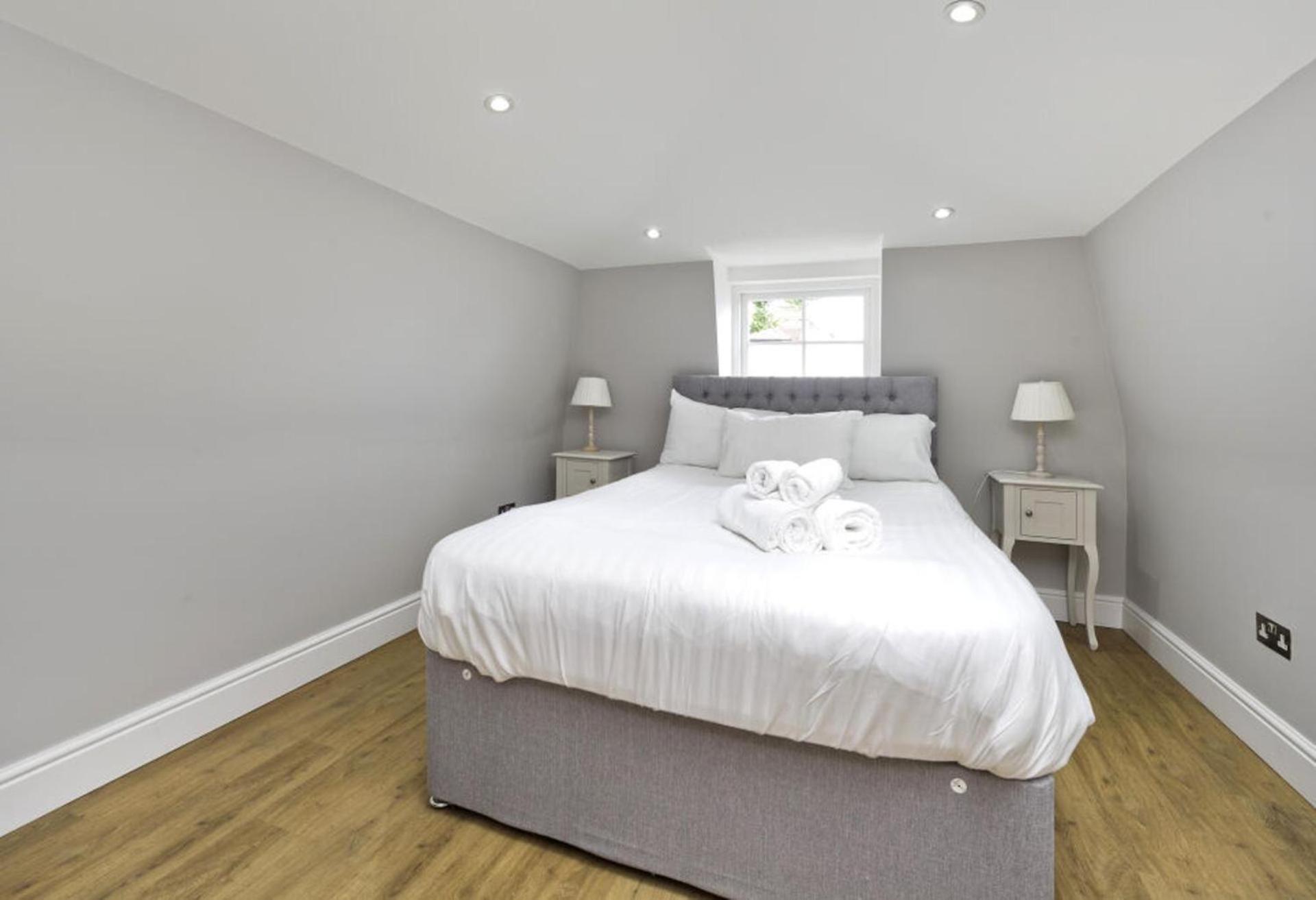 London-apartment-sleeps2-privateentrance Apartamento Londres
