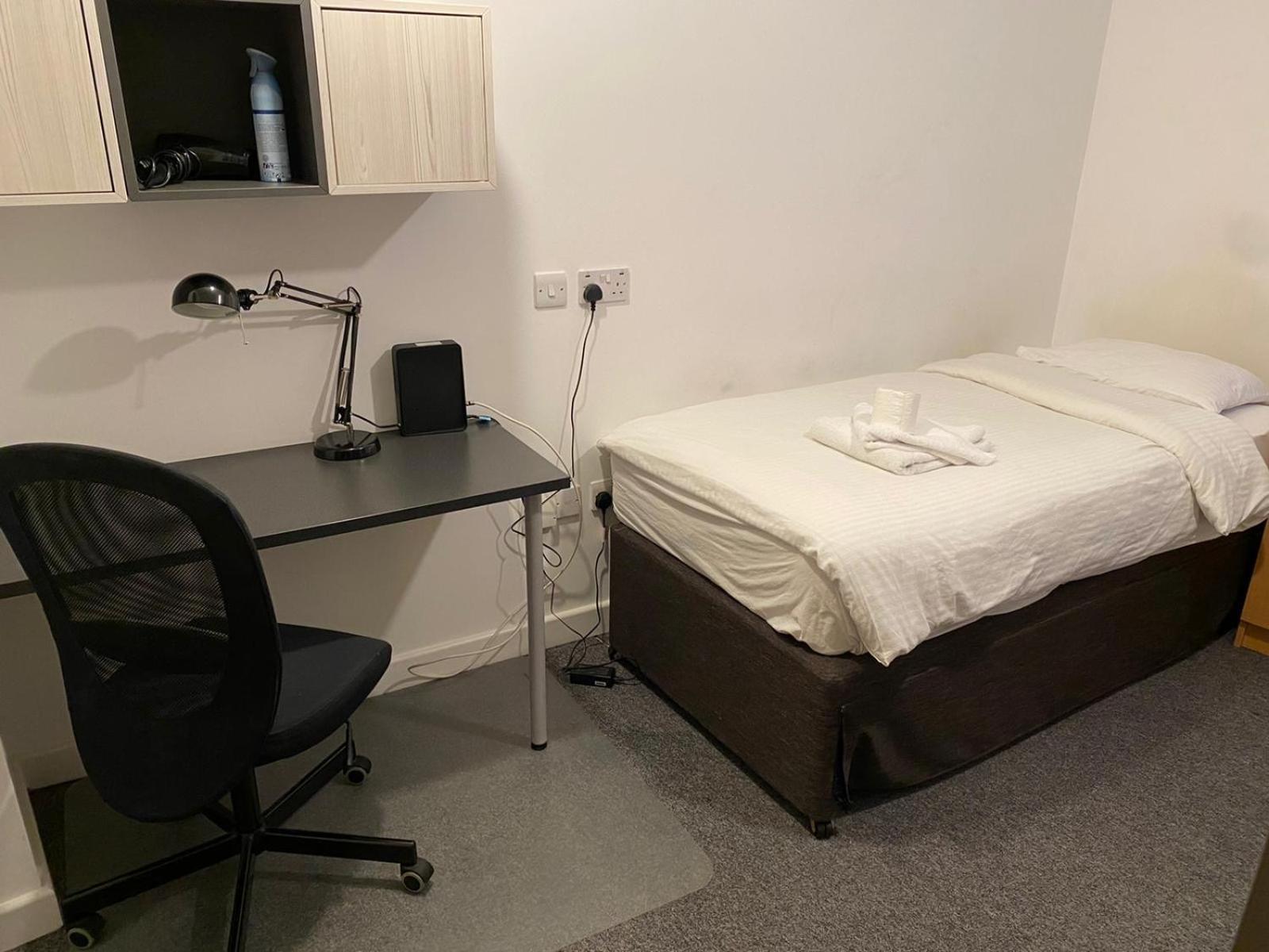 Studio Flat Farringdon London
