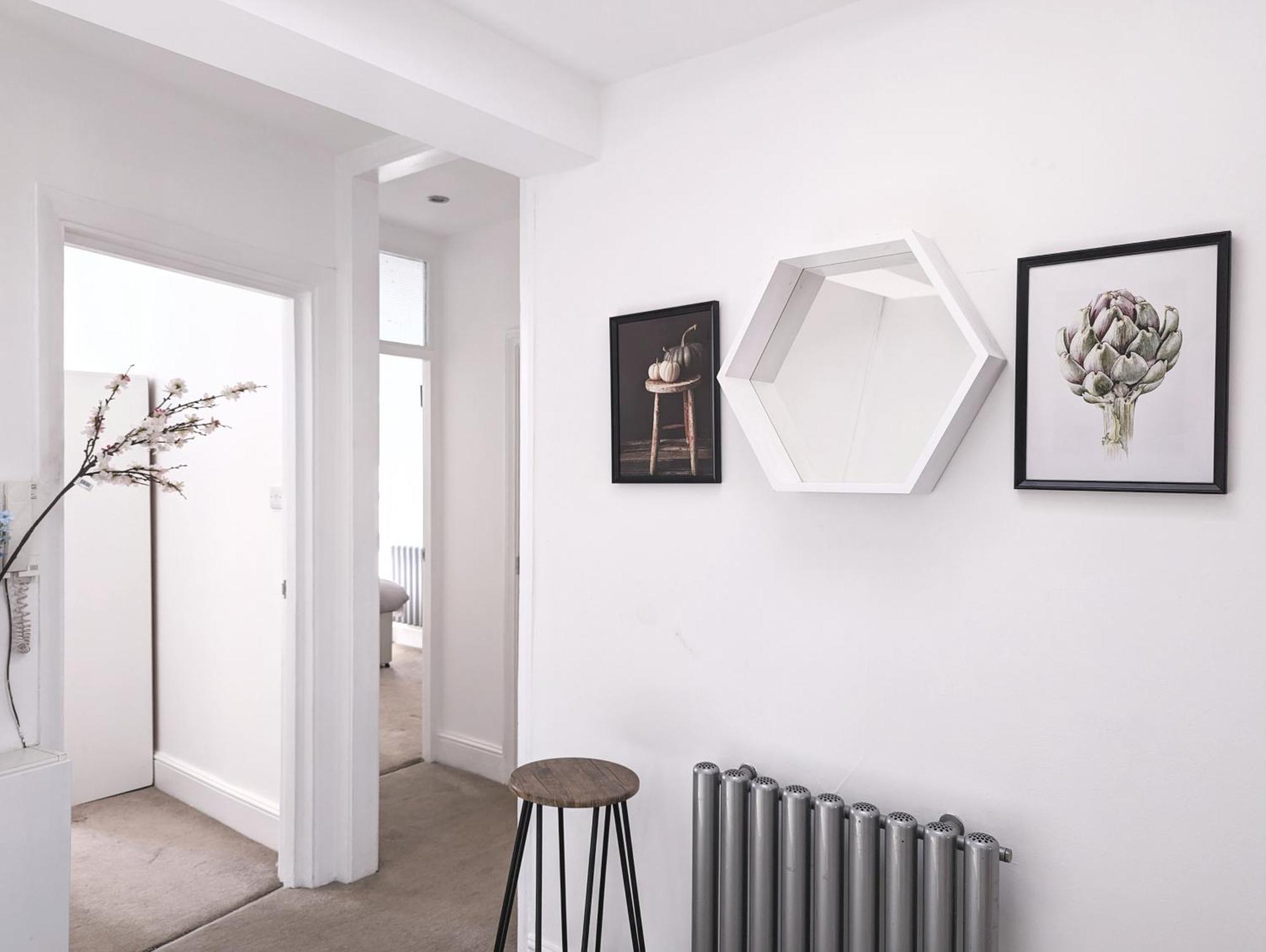 Hyde Park 3 Bedroom Flat *