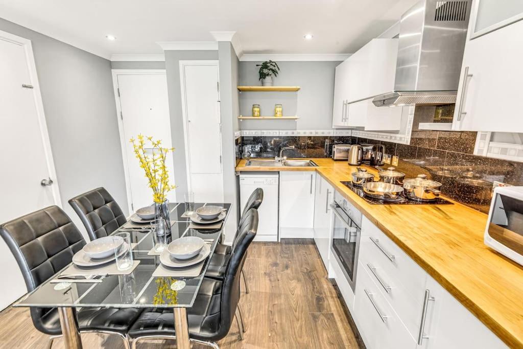 Luxstay Earls Court - Sleeps Up To 7 * London