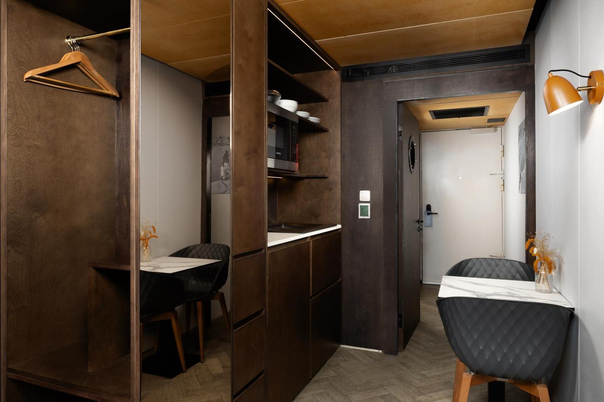Stow Away Waterloo Apartment