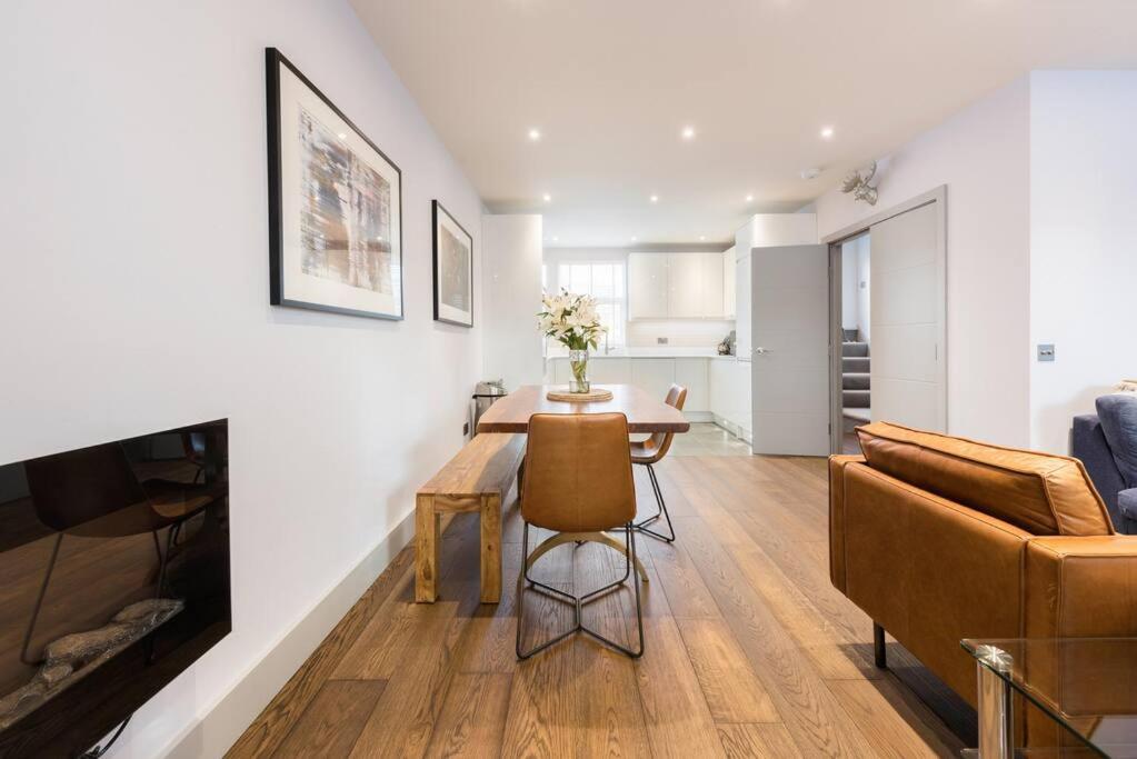 Apartment Luxurious & Modern 2 Bedroom Notting Hill Townhouse London