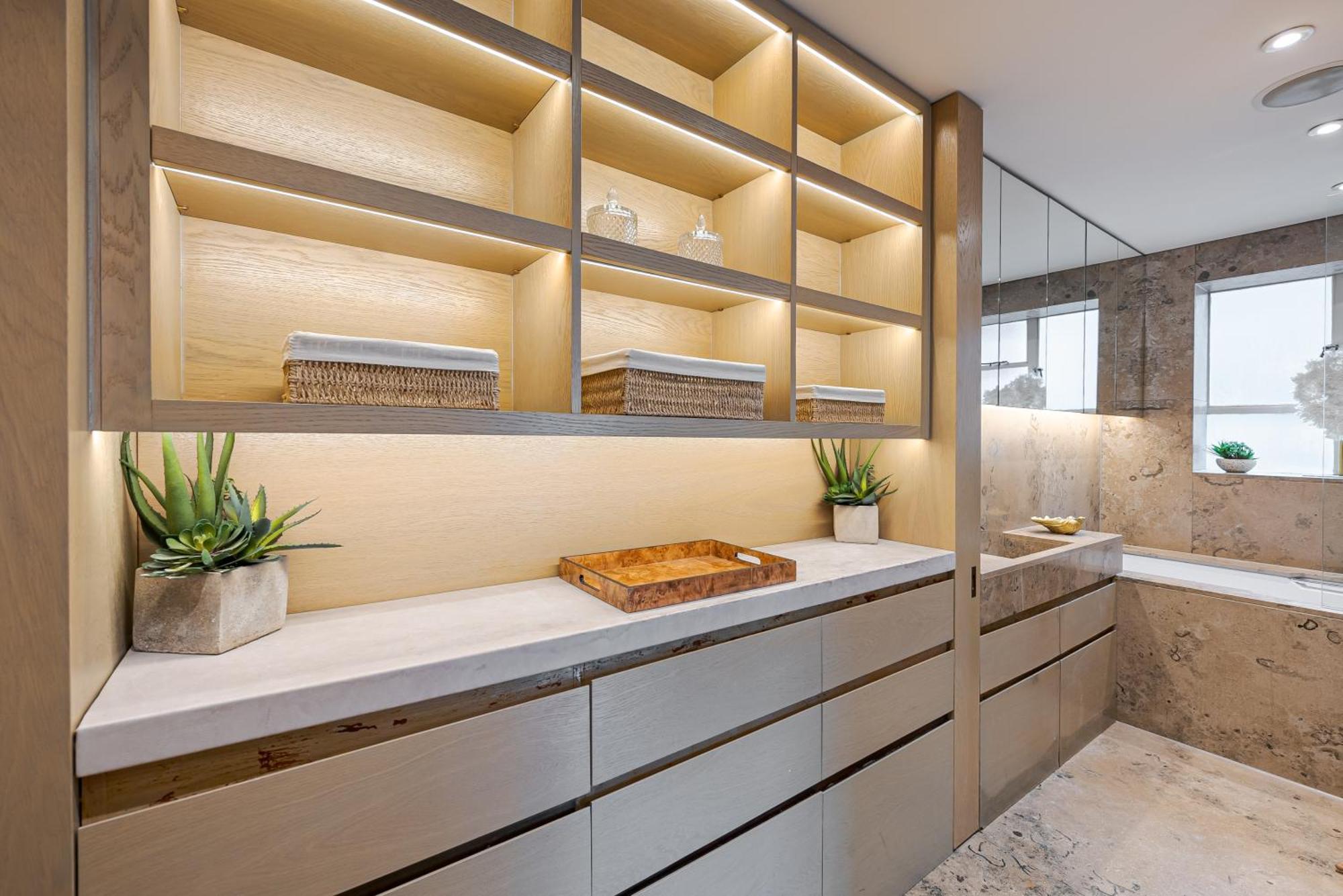 Apartamento Prestige Living - 2bd Flat With Ac And Private Balcony Facing Harrods Londres