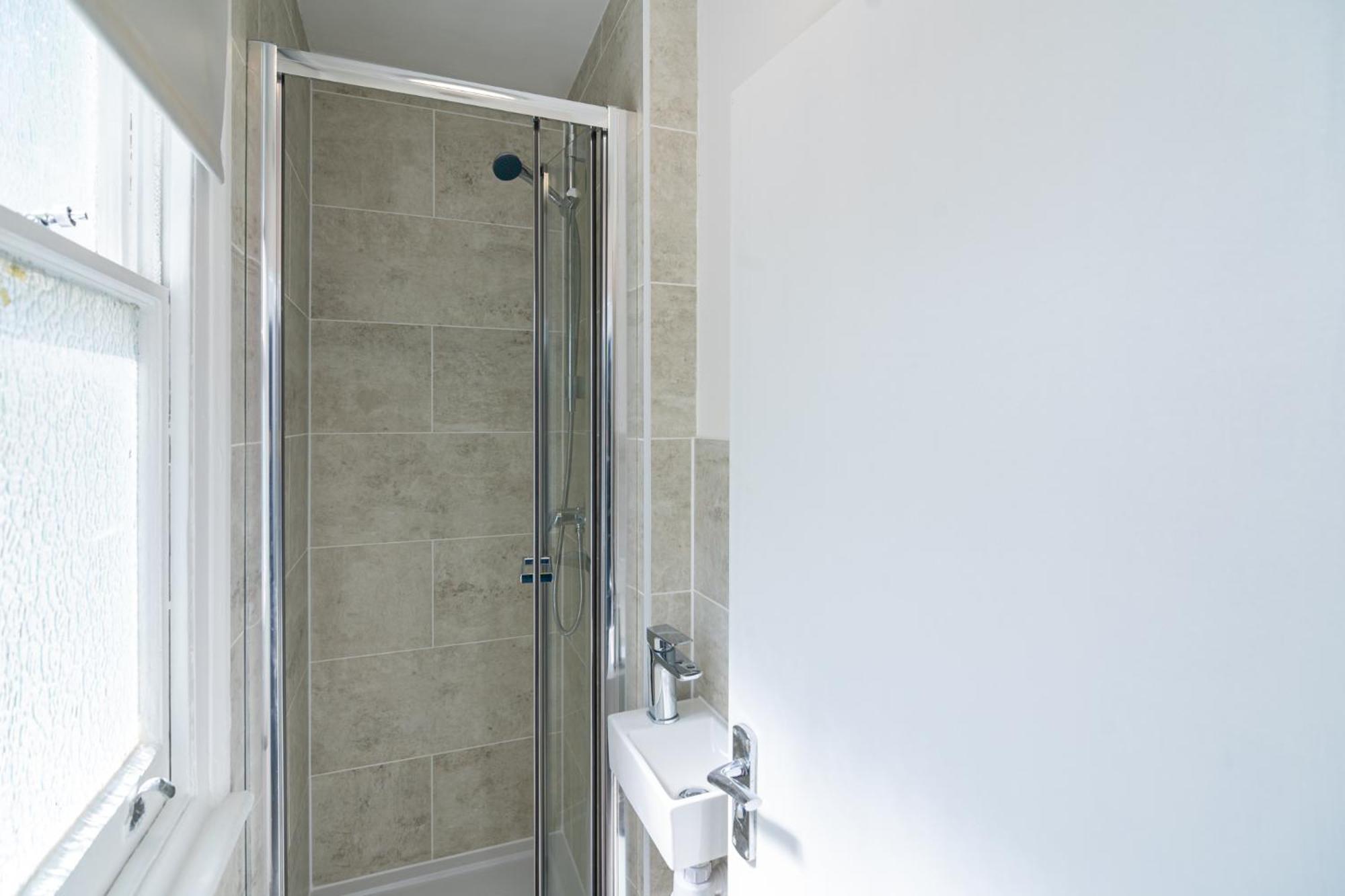 Pensión Fantastic House New Refurbished *