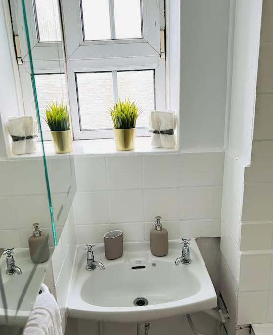Entire 2 Bed Flat In Appartement