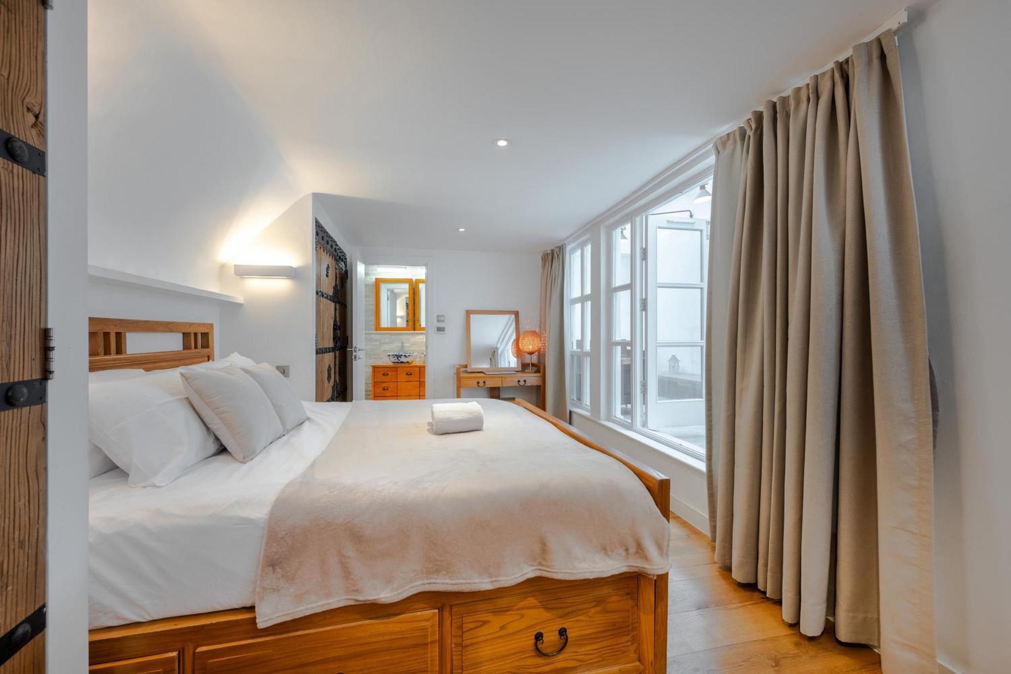 Apartment Stunning Duplex In London