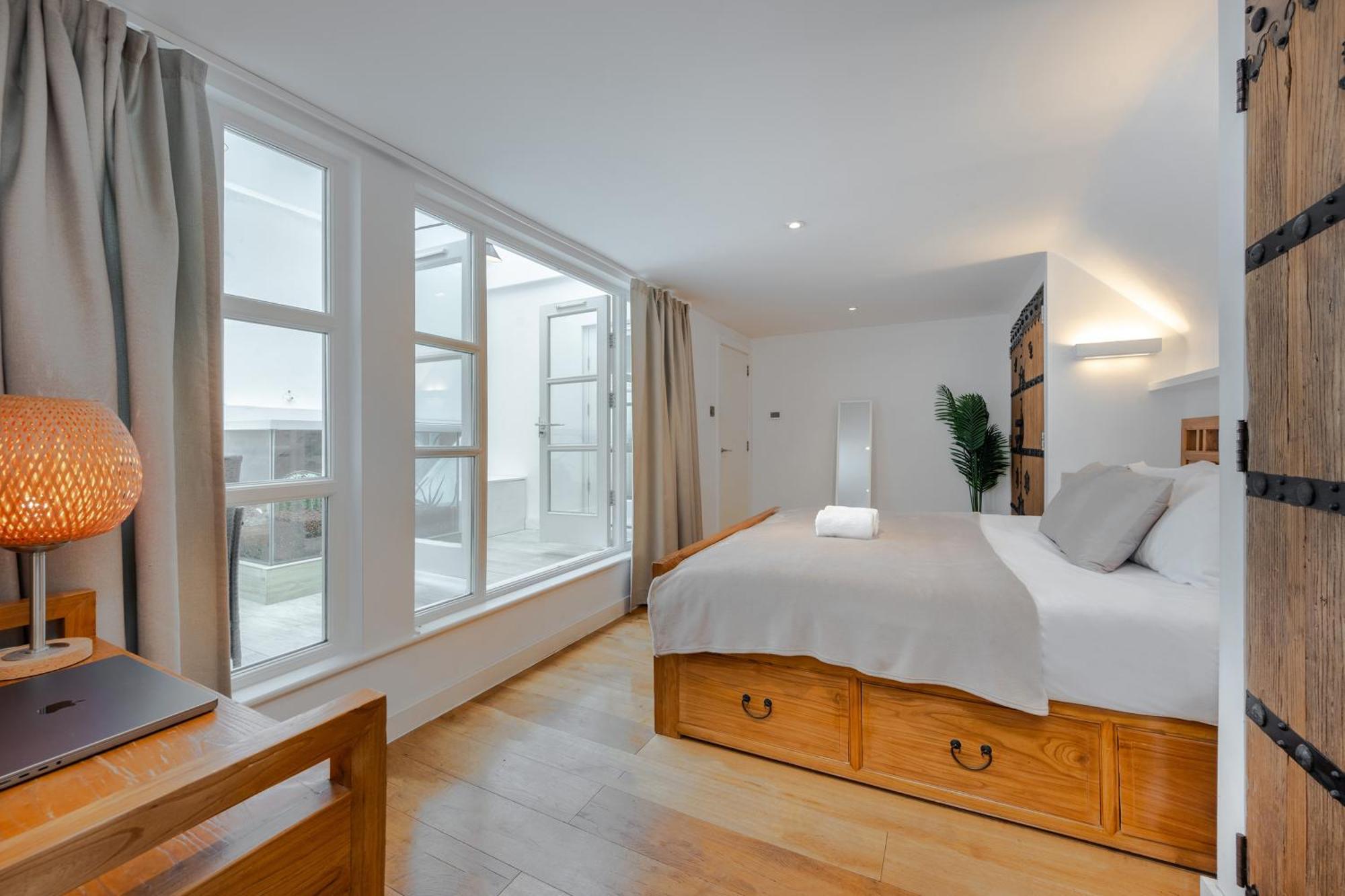 Apartment Stunning Duplex In *
